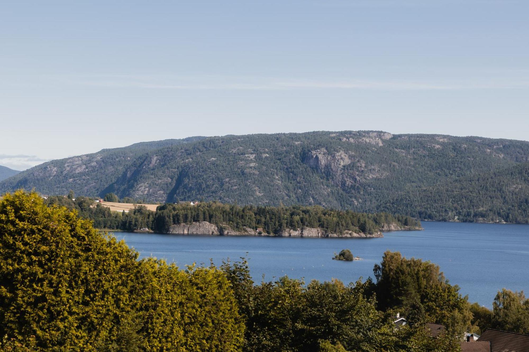 Leilighet Med Flott Uteplass Ulefoss Exteriör bild